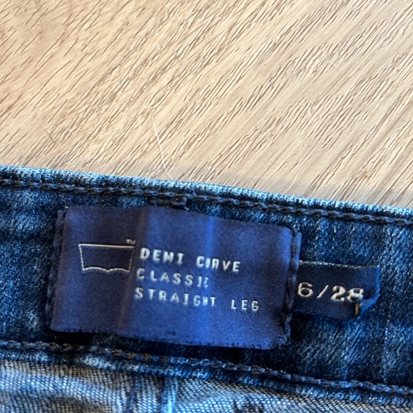 Levi’s Demi Curve Classic Straight Leg Jeans Size 6/28 - Picture 3 of 6